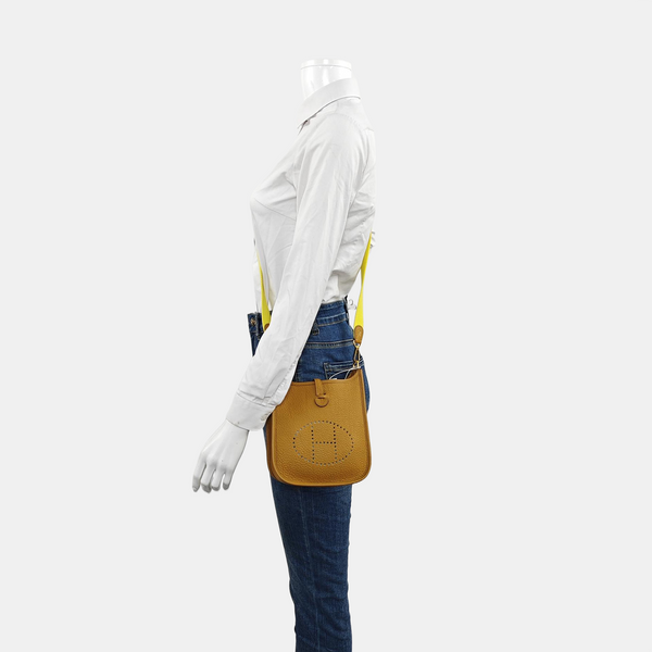 Authenticated pre-owned  Evelyne Clemence Beige - Shoulder Bag at Looply