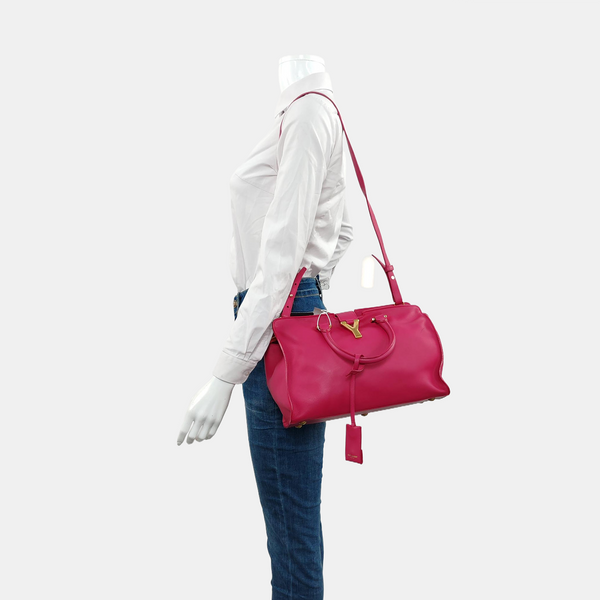 Authenticated pre-owned  Chyc Y Ligne Small Calfskin Pink - Shoulder Bag at Looply