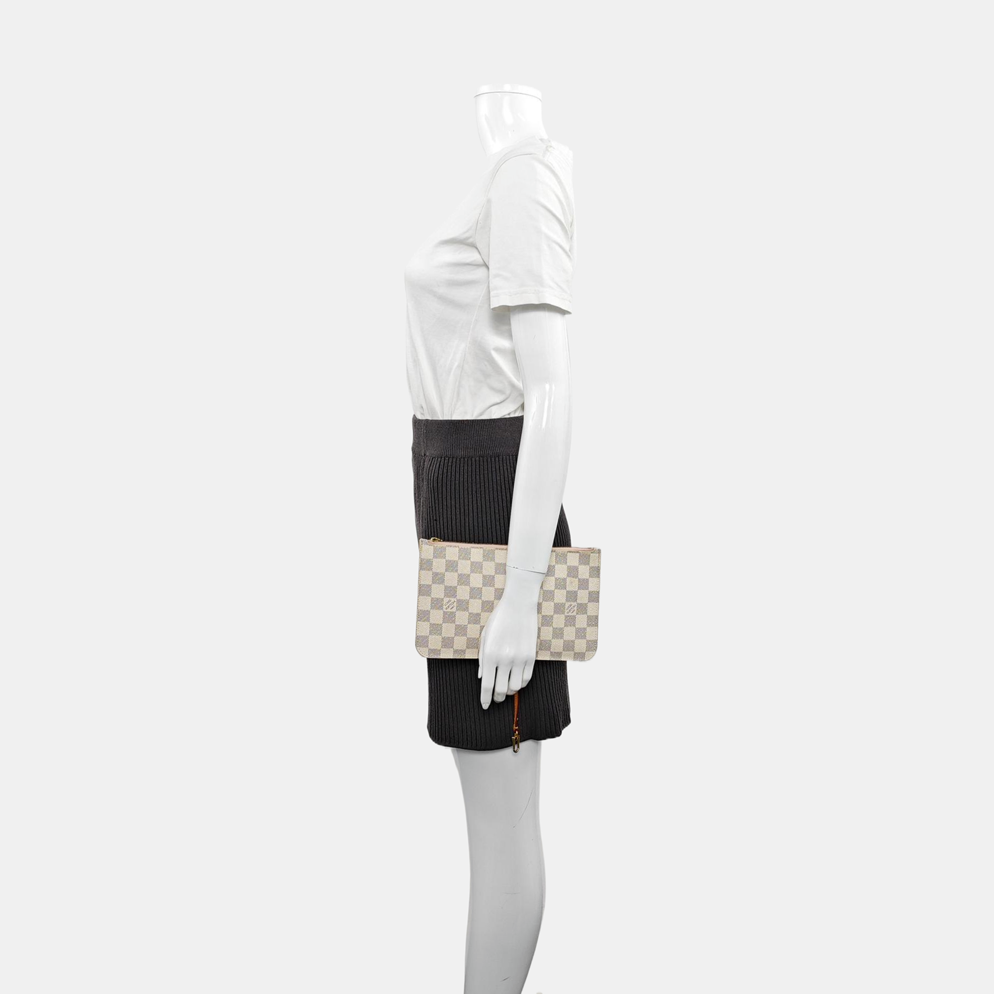 Authenticated pre-owned  Neverfull Damier Azur Coated Canvas White - Top Handle Bag at Looply