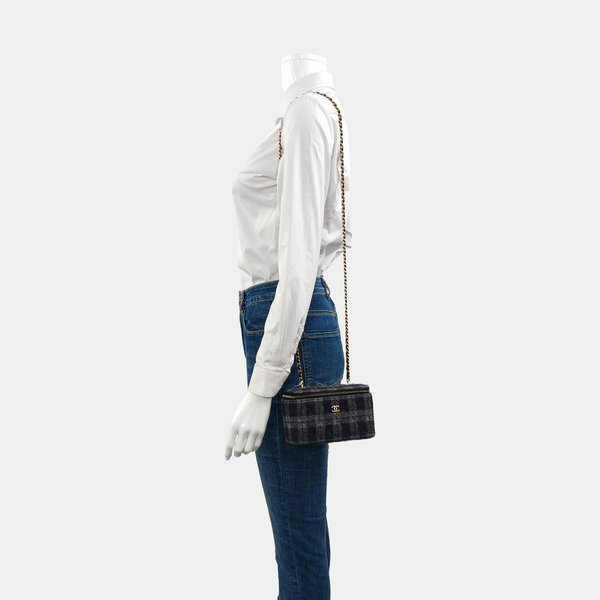 Authenticated pre-owned  Vanity Case Quilted Wool Blue - Shoulder Bag at Looply