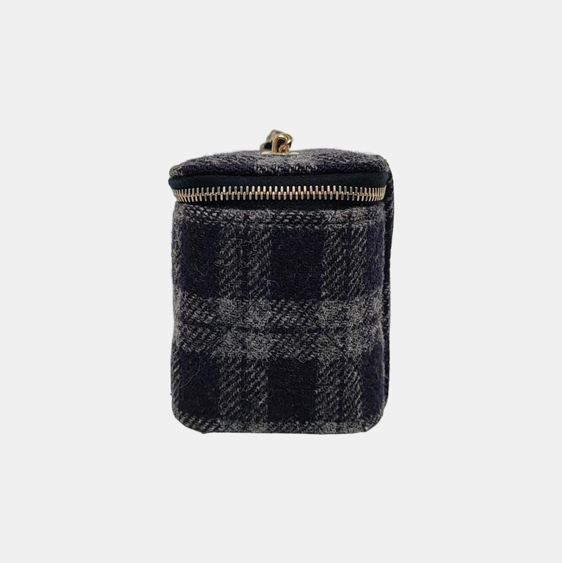 Authenticated pre-owned  Vanity Case Quilted Wool Blue - Shoulder Bag at Looply