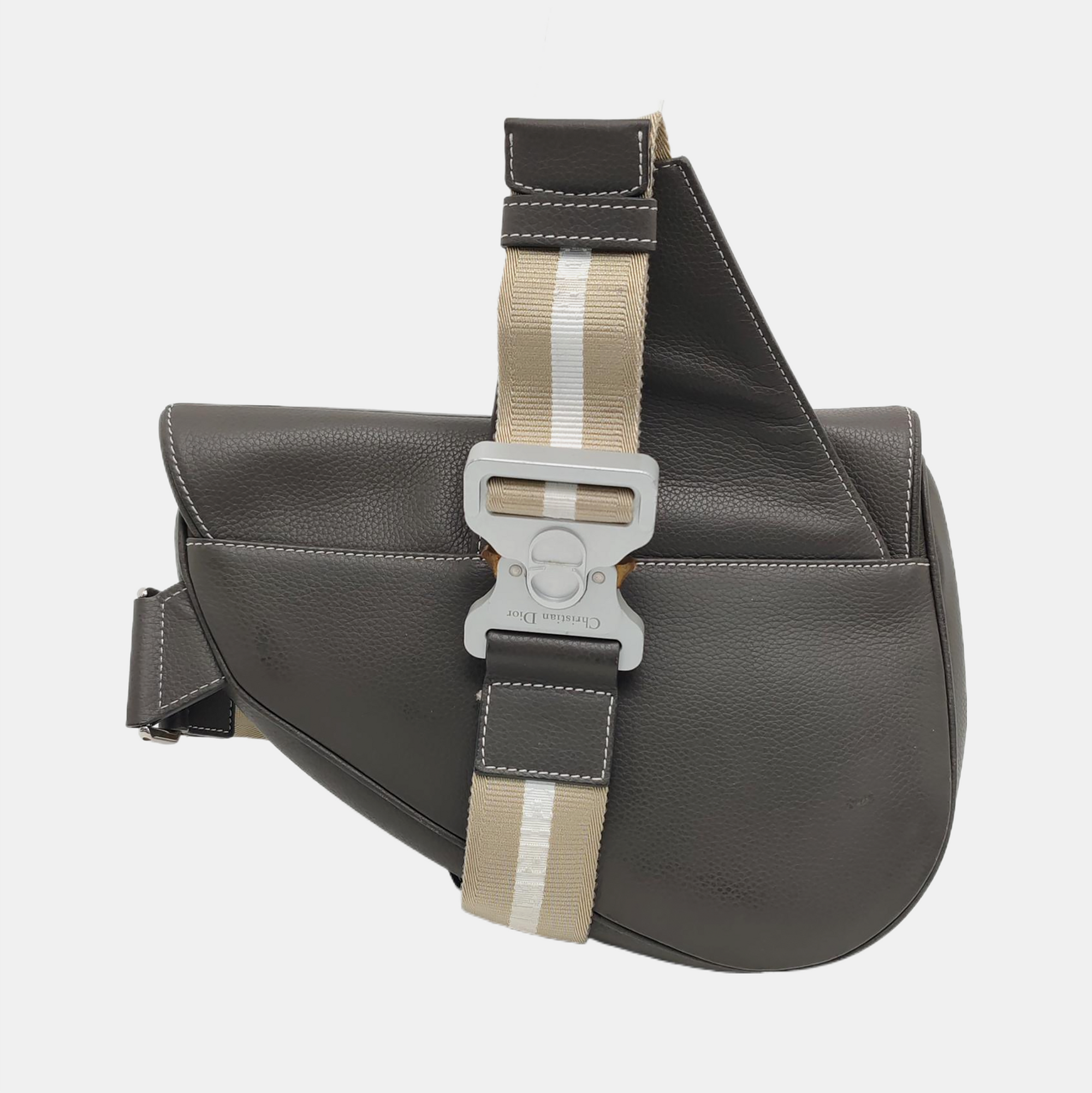 Authenticated pre-owned  Saddle Medium Calfskin Gray - Handbags at Looply