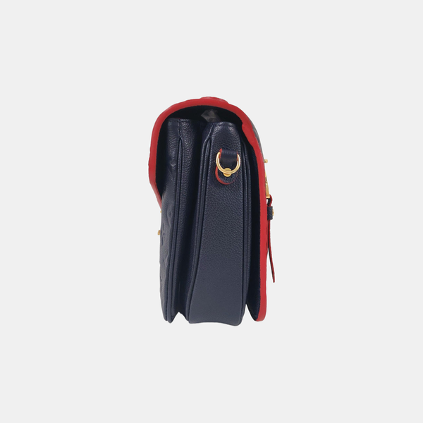 Authenticated pre-owned  Métis MM Calfskin Blue - Shoulder Bag at Looply