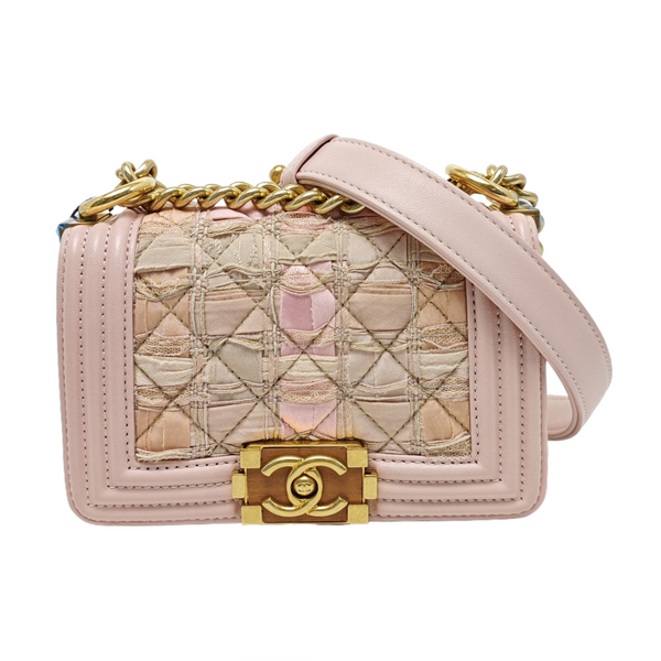 Authenticated pre-owned  Boy Chanel Quilted Fabric Pink - Shoulder Bag at Looply