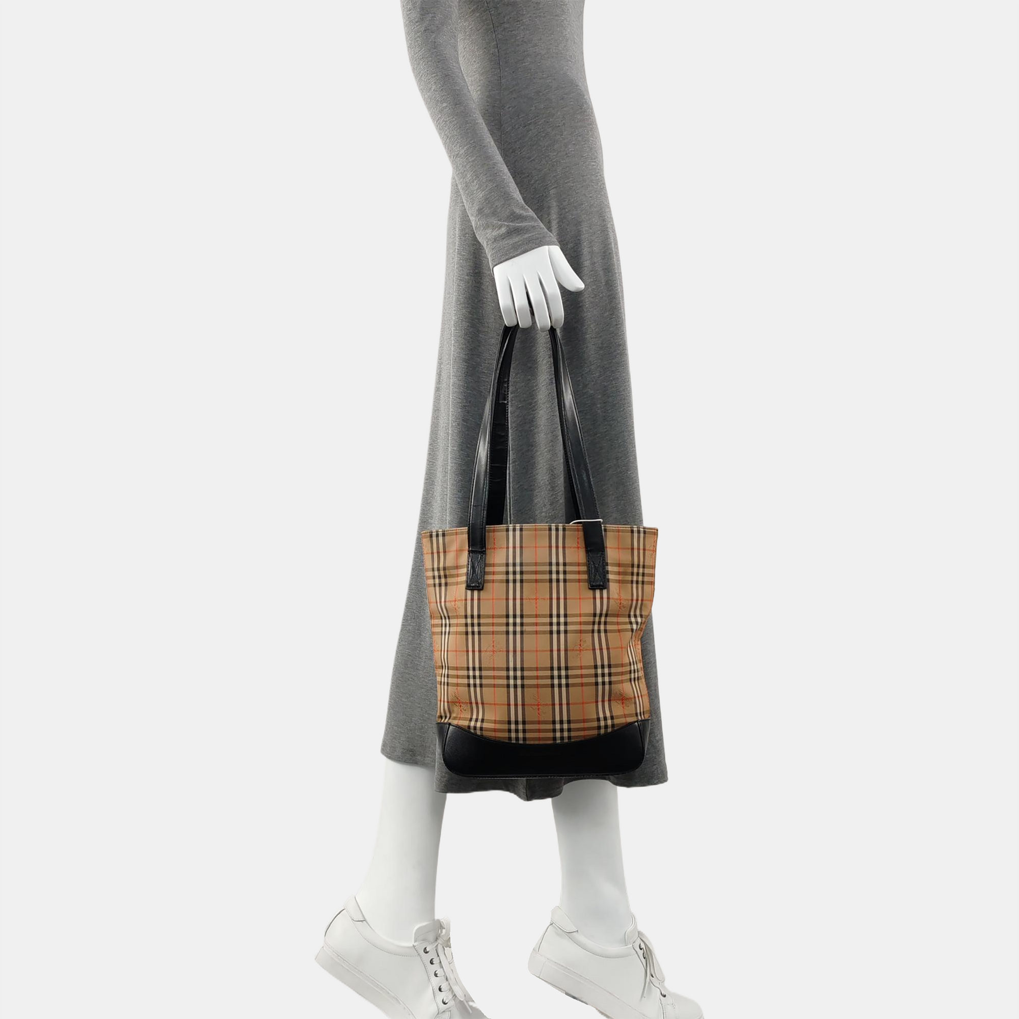 Authenticated pre-owned  Haymarket Fabric Brown - Shoulder Bag at Looply