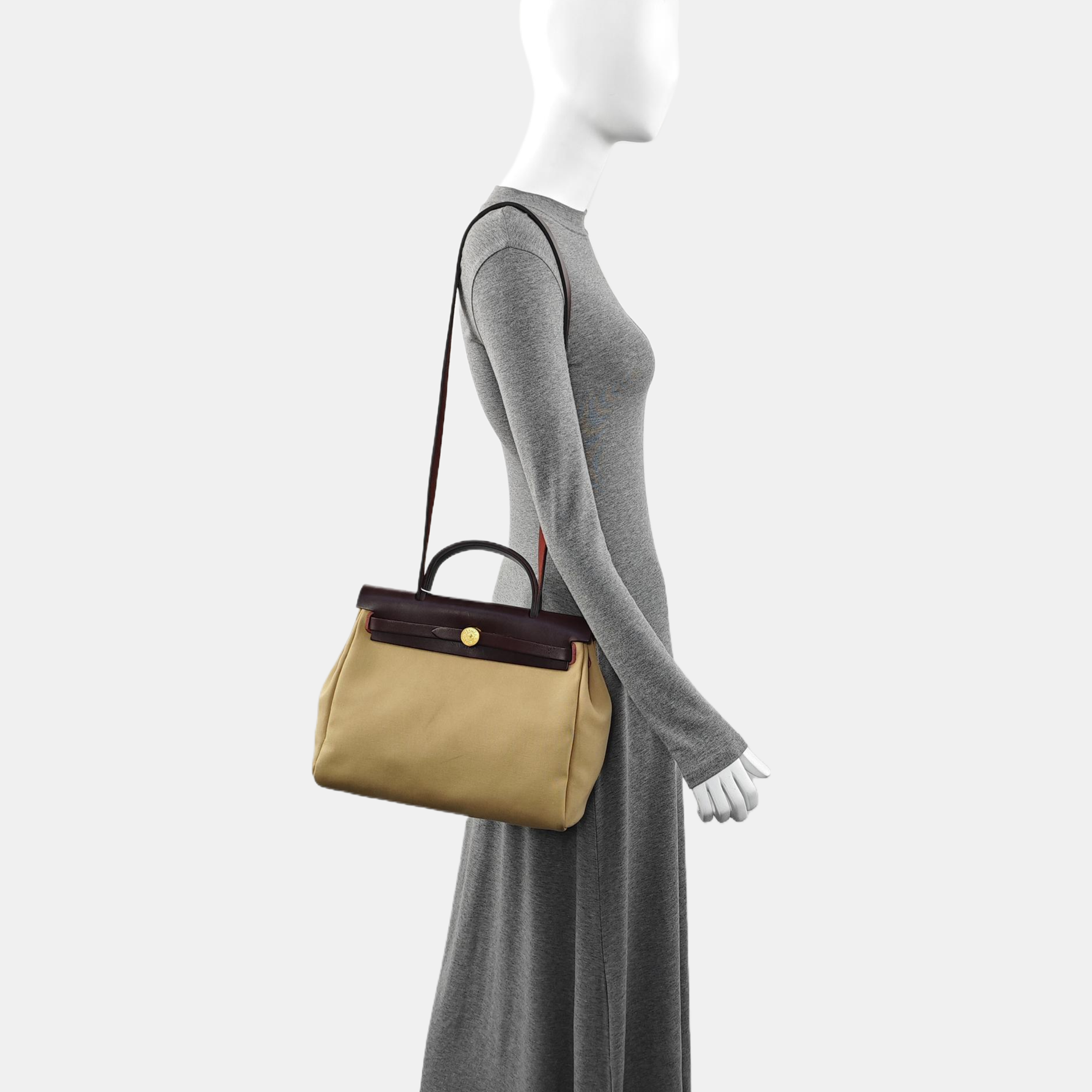 Authenticated pre-owned  Herbag 31 Canvas Beige - Shoulder Bag at Looply