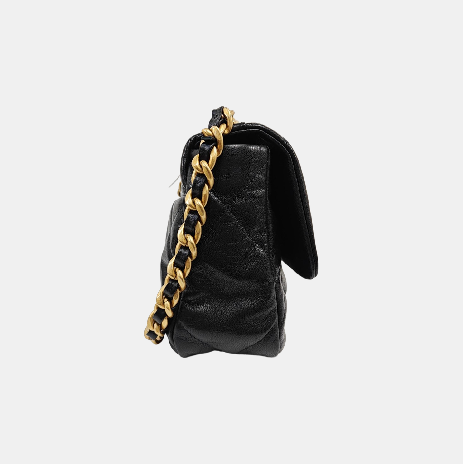 CHANEL 19 Small Quilted Lambskin Black