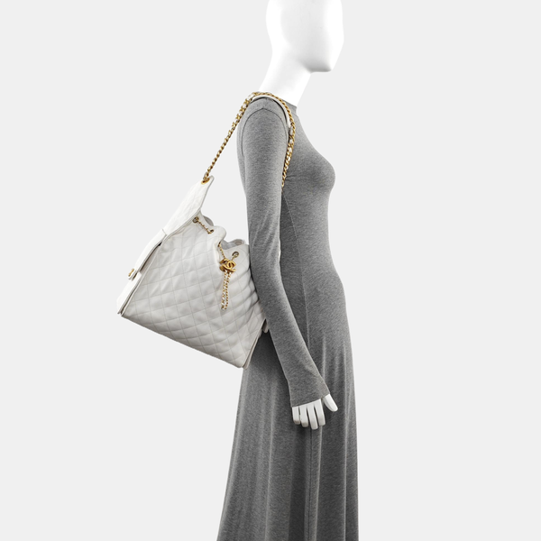 CHANEL 25 Mediano Piel de Becerro Acolchada Blanca