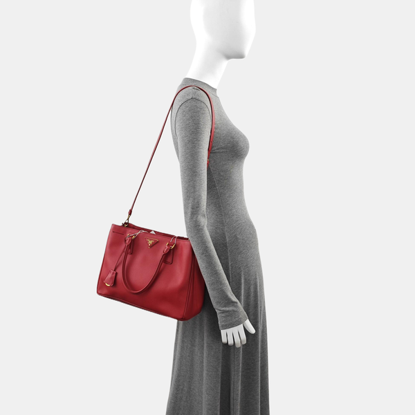 Galleria Extra Large Saffiano Calfskin Red