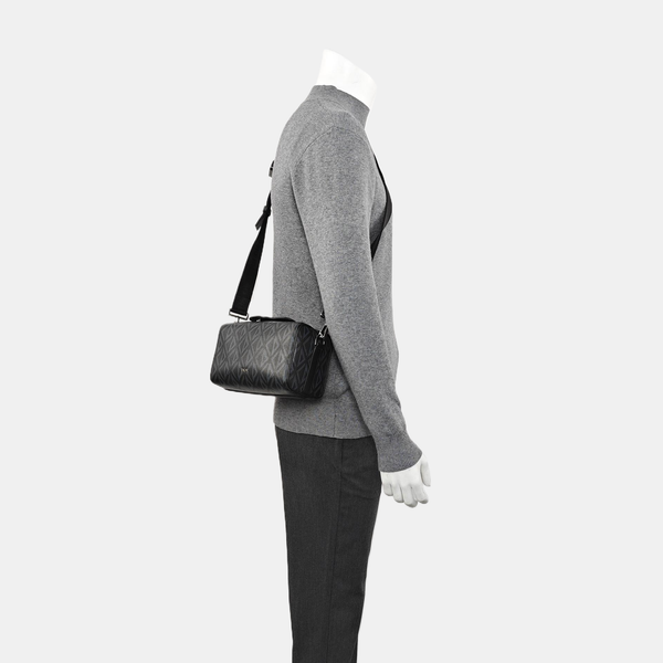 Lingot Oblique Coated Canvas Black