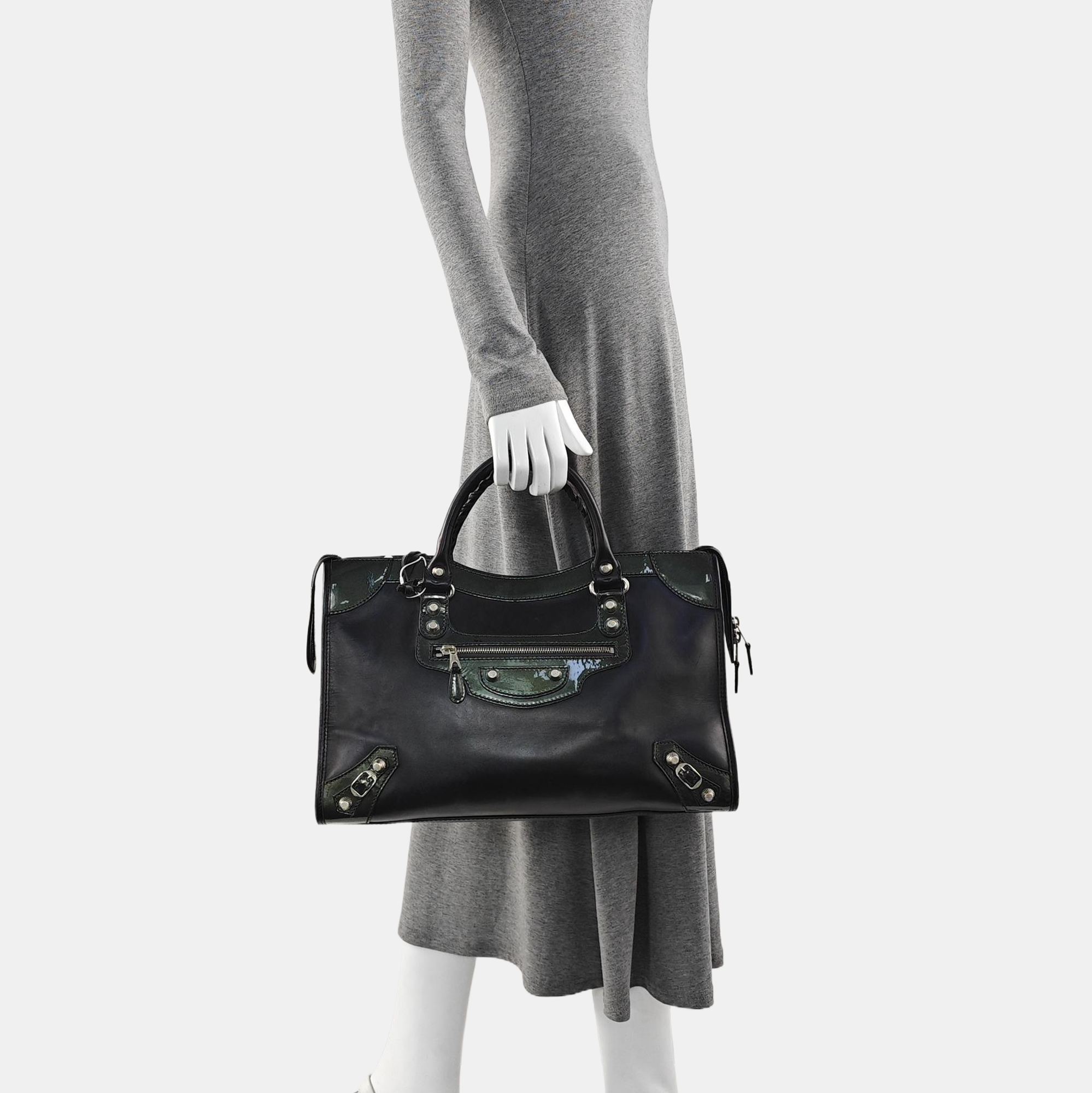 Classic City Medium Calfskin Black
