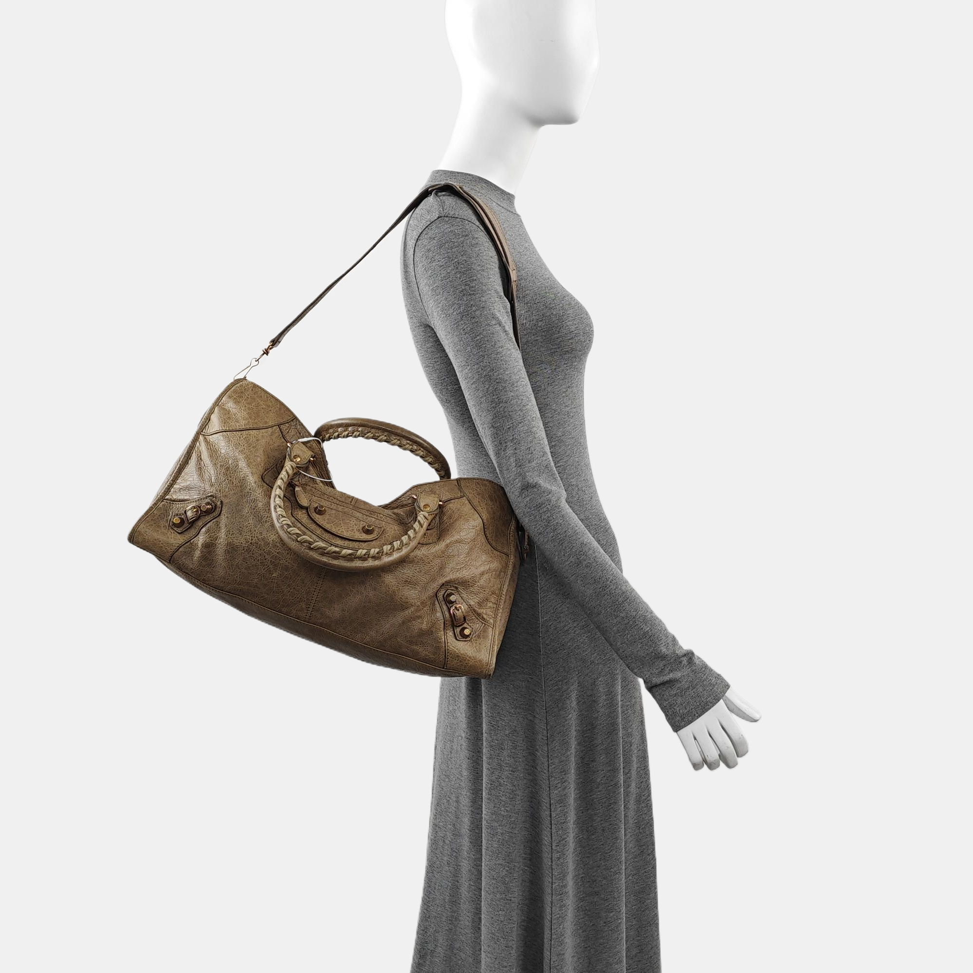 Classic City Medium Lambskin Brown