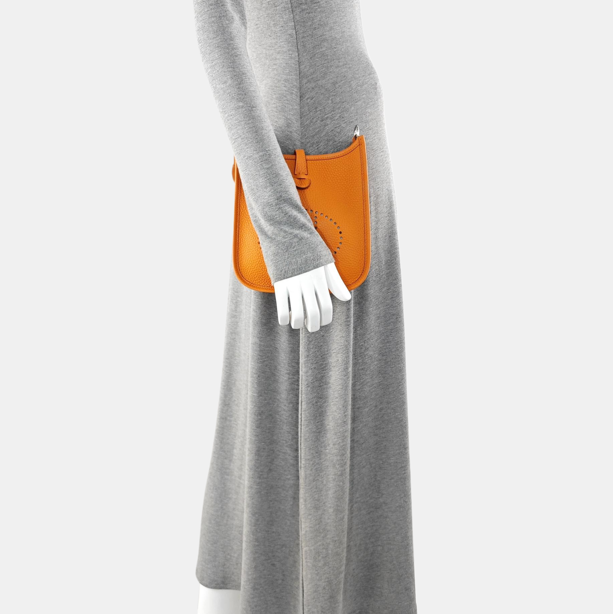 Evelyne 16 Clemence Orange