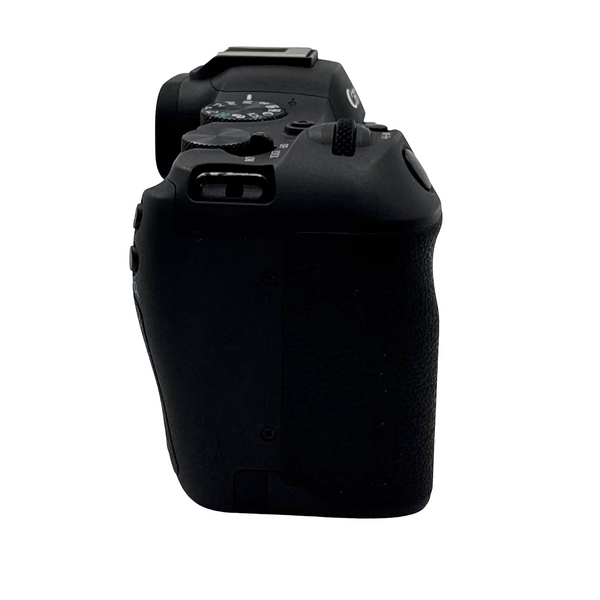 Authenticated pre-owned  EOS R8 -  at Looply