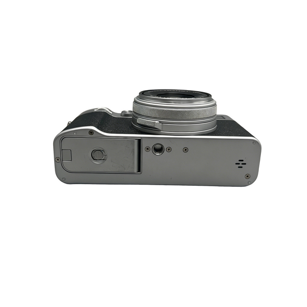 Authenticated pre-owned  X100VI -  at Looply